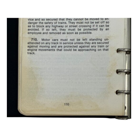 Norfolk Western Railway 1981 Operating Rules Manual Hardcover Revised 1983 - Picture 2 of 13